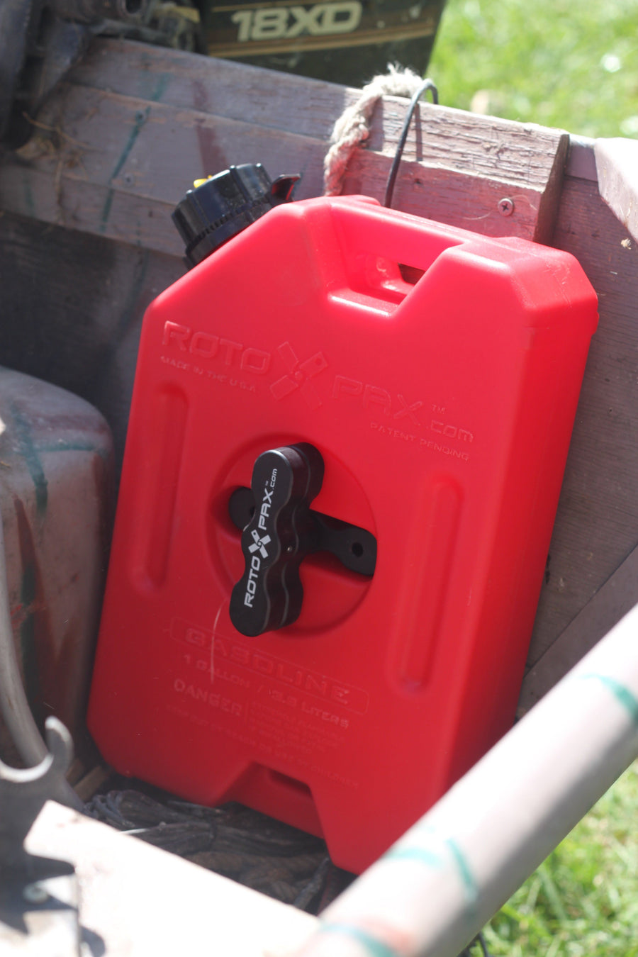 Rotopax 1 Gallon Durable Gasoline Container, Dimensions 9 1/2 L x 13 1/4 W x 3 H - Made in USA | TreadWright